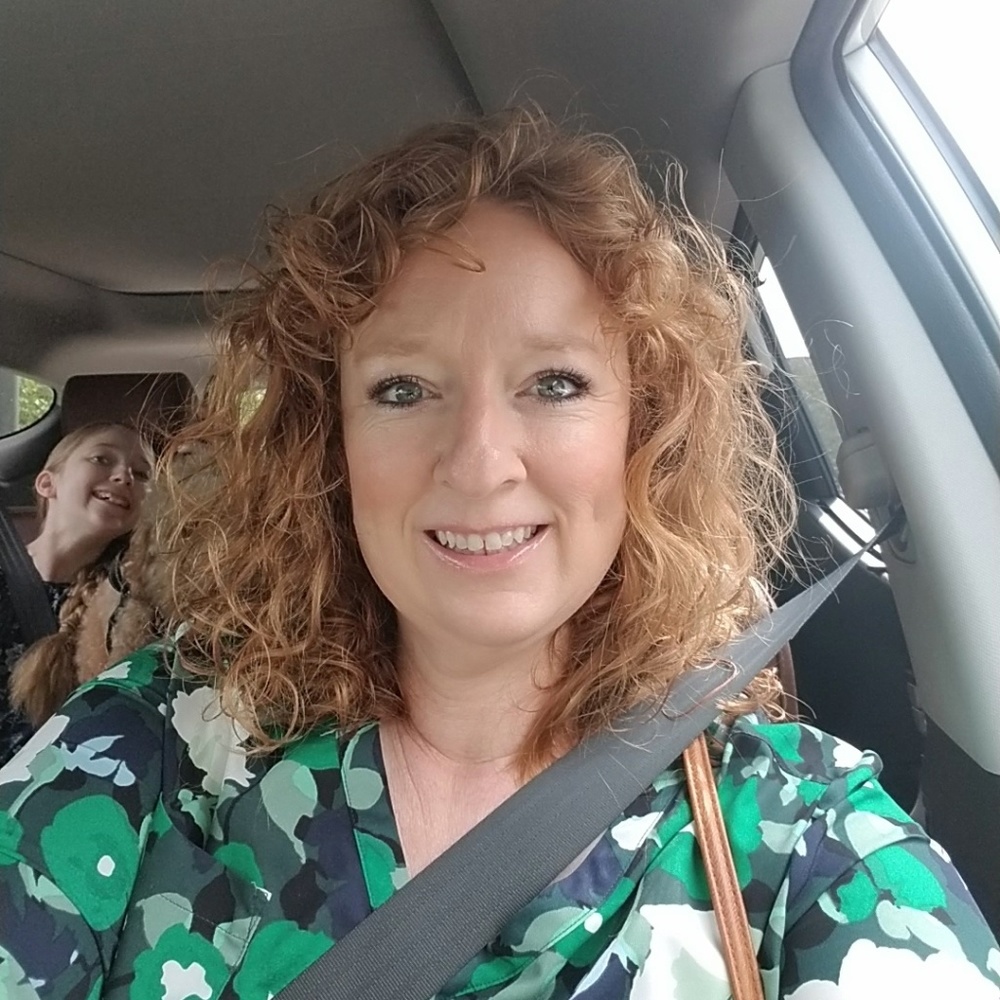 Meet your Posher, Leeann